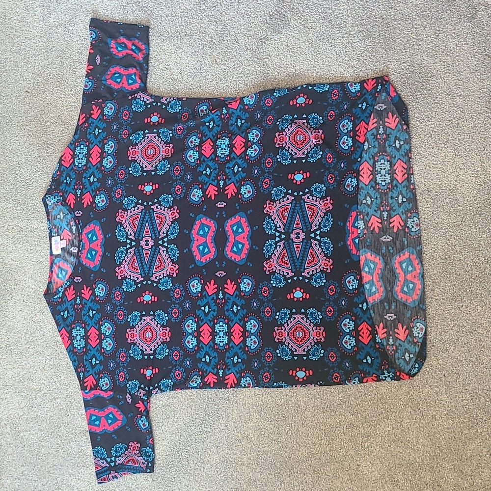 LulaRoe Medium Aztec Print Top